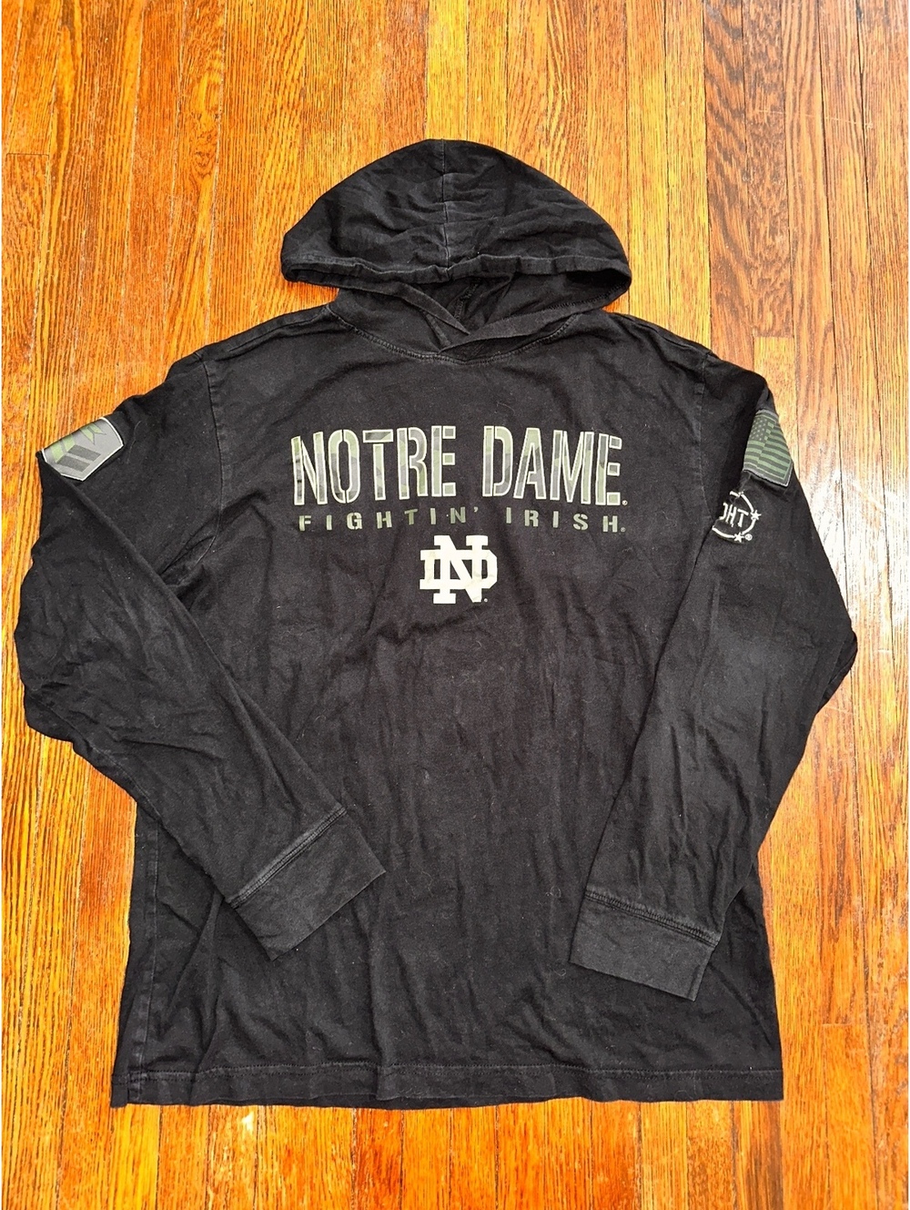Large Notre Dame Fightin' Irish Men's Colosseum OHT USA Lightweight Hoodie Shirt